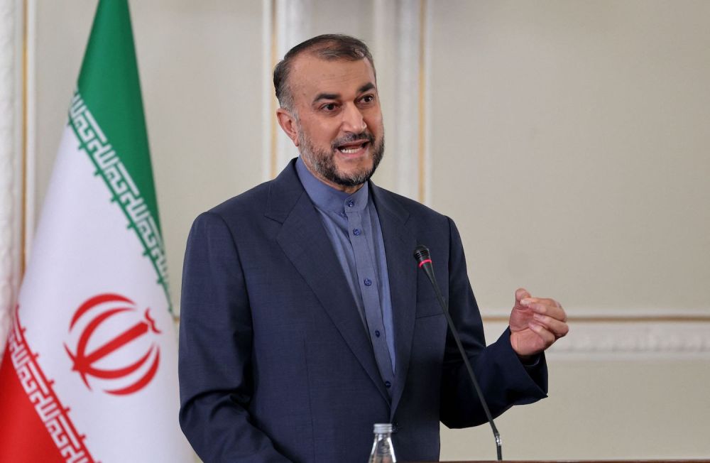 سفر وزیر امور خارجه ایران به پکن برای تقویت روابط