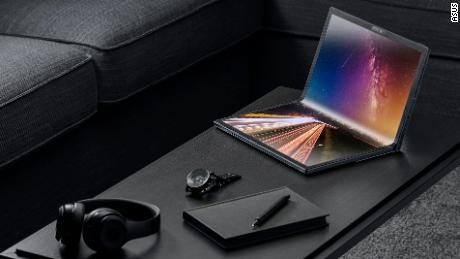 ایسوس&#39; لپ‌تاپ تاشو Zenbook 17.